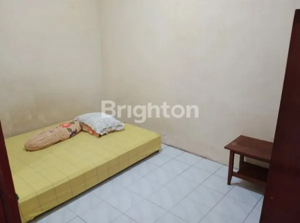 image RUMAH KOST STRATEGIS JALANAN RAMAI BEBAS BANJIR DEKAT UNESA KETINTANG (2)