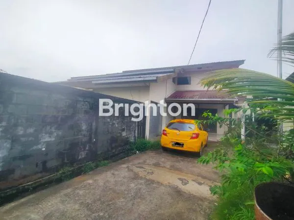 RUMAH JALAN MULAWARMAN