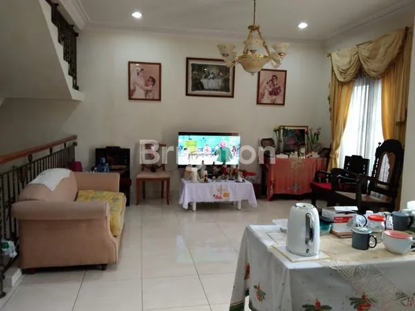 image RUMAH PURI INDAH KEMBANGAN (3)