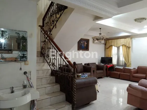 image RUMAH PURI INDAH KEMBANGAN (5)