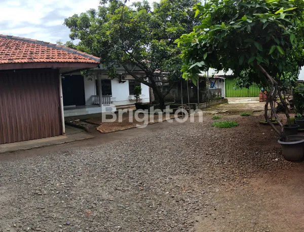 image TANAH & RUMAH STRATEGIS DI JL. MARGONDA RAYA – DEPAN JALAN UTAMA | LT 880 M² (7)