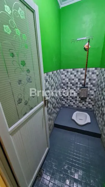 image RUMAH KOS 19 KAMAR BELAKANG UNS  (2)