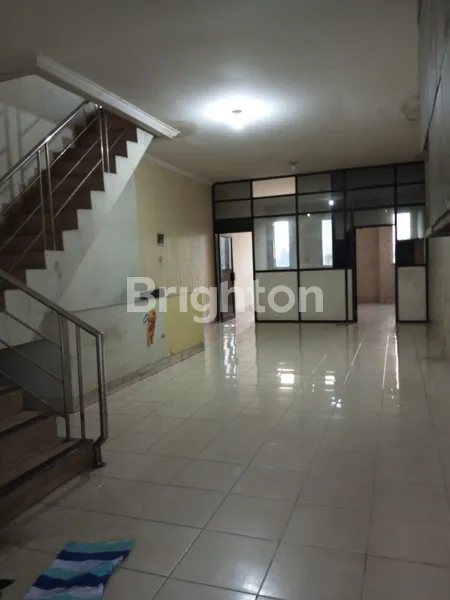 image DIJUAL / DISEWAKAN RUKO 3 LANTAI – STRATEGIS, RAMAI 24 JAM, BEBAS BANJIR! \\\\U2728\\\\UD83C\\\\UDFE2 (6)