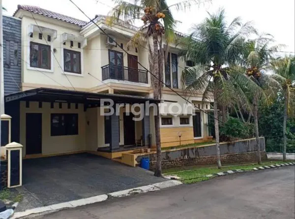 image RUMAH MEWAH CANTIK 2 LANTAI SIAP HUNI ADA KOLAM RENANG (7)