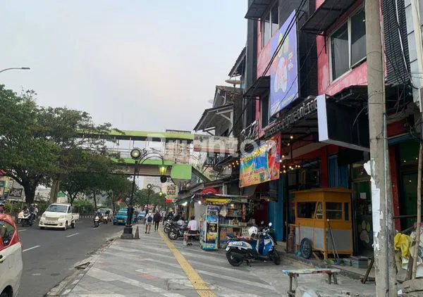 image RUKO 3 LANTAI STRATEGIS DI JLN MARGONDA  (2)