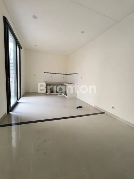 image RUMAH DI PERUMAHAN ELIT SURABAYA (5)