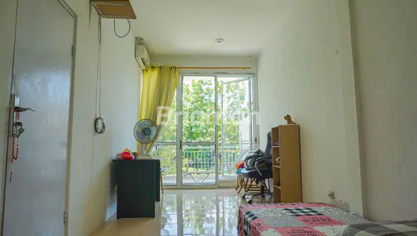 image RUMAH 3 LANTAI SEMI-FURNISHED DI SENTUL CITY, LT 120M² (3)