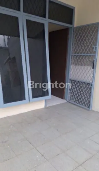 image RUMAH 3 LANTAI DI TAMBORA, SIAP HUNI (6)