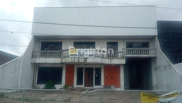 GUDANG PREMIUM 1100M² + KANTOR 2 LANTAI DEKAT TERMINAL JOMBOR