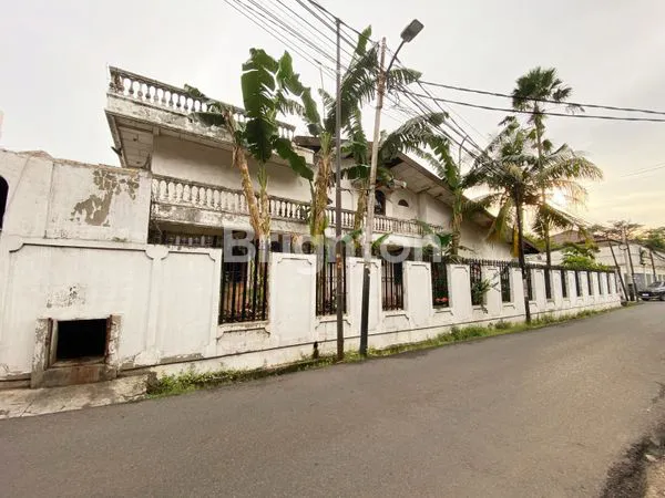 image RUMAH HOEK ARTERI PONDOK INDAH – LT 1.091 M², TANAH KOMERSIAL, HARGA 40 M (NEGO) (1)