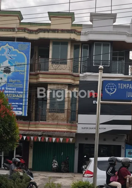 image RUKO 3 LANTAI EKSKLUSIF DI JANTUNG KOTA – COCOK UNTUK BISNIS ANDA! (1)