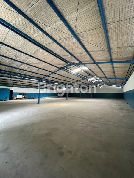 image DISEWAKAN GUDANG GANDENG LUAS 1700M2 DI KARAWACI TANGERANG KOTA (3)