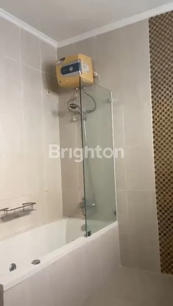 image RUMAH MEWAH LT 200M² DI METROPOLITAN RESIDENCE (5)