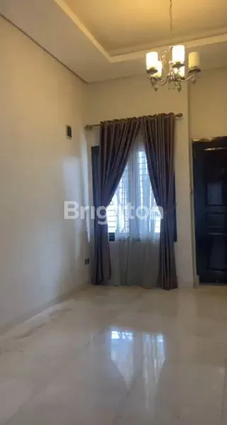 image RUMAH MEWAH LT 200M² DI METROPOLITAN RESIDENCE (3)