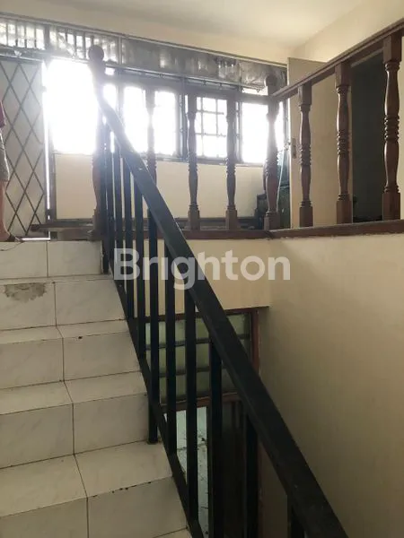 image RUKO STRATEGIS 2 1/2 LANTAI , LOKASI  JALAN UTAMA H.JUANDA CIPUTAT . (6)