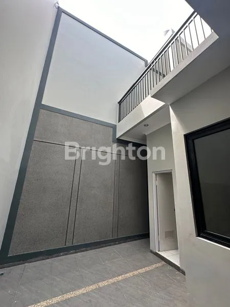 image RUMAH MODERN MINIMALIS DEKAT MANYAR KERTOADI, KERTAJAYA, DHARMAHUSADA, MERR, KLAMPIS, PAKUWON CITY, MULYOSARI (5)