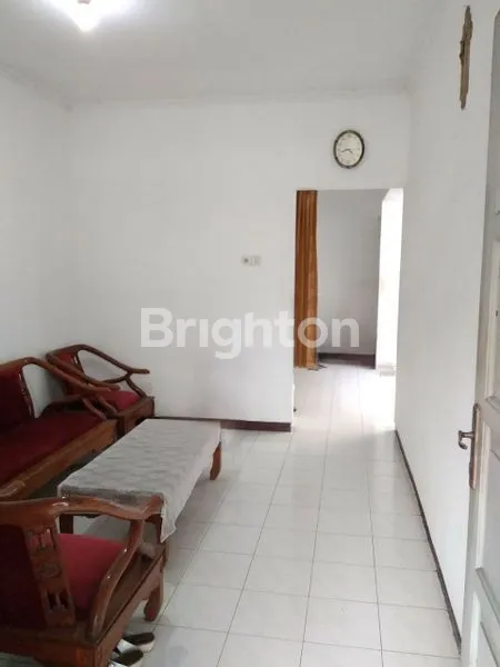 image RUMAH SIAP PAKAI TENGAH KOTA DI JUAL CEPAT SEMARANG TENGAH  (7)