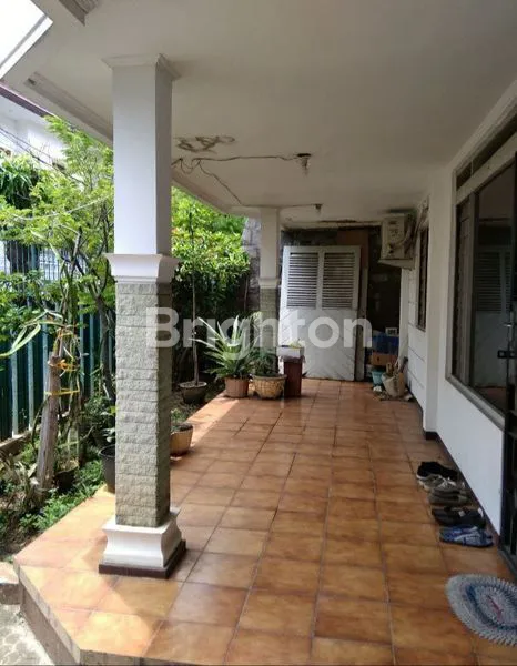 image RUMAH SIAP PAKAI TENGAH KOTA DI JUAL CEPAT SEMARANG TENGAH  (2)