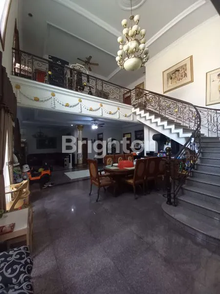 image HUNIAN EKSKLUSIF CIPETE, 4KT + KOLAM RENANG (1)