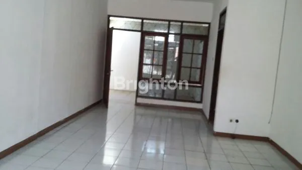 image RUMAH STRATEGIS KOPO PERMAI, LT 200M², 3+1 KT (2)