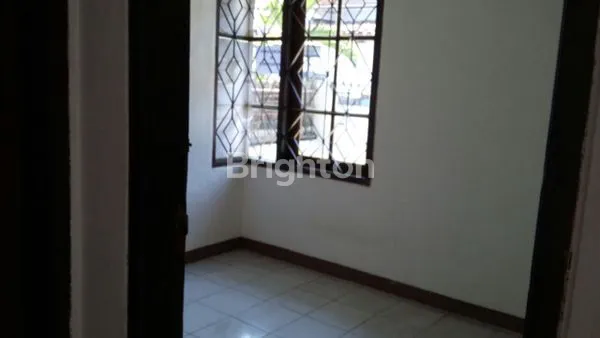 image RUMAH STRATEGIS KOPO PERMAI, LT 200M², 3+1 KT (3)