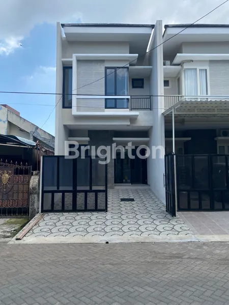 image TURUN HARGA ROW JALAN SUPER LEBAR, MINIMALIS RUMAH KUTISARI INDAH, DEKAT KAMPUS PETRA, DEKAT A YANI, SISA 1 UNIT (1)