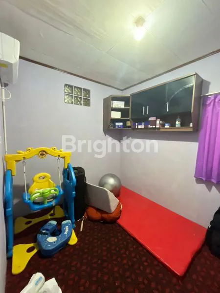 image DIJUAL RUMAH 3 LANTAI PADEMANGAN BARAT – BISA MASUK MOBIL, SIAP HUNI\\N (5)