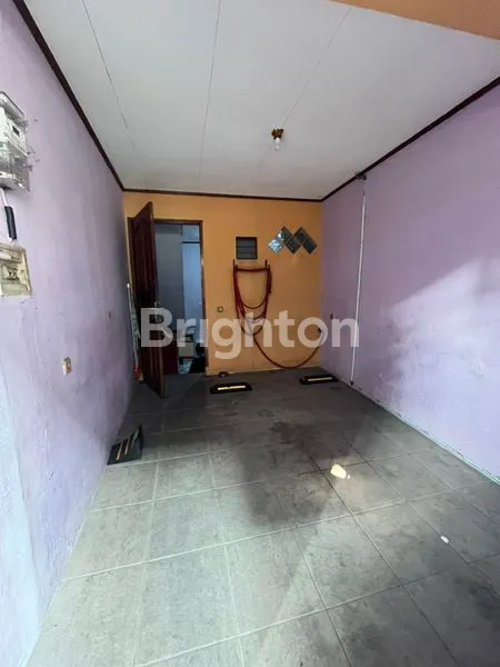 image DIJUAL RUMAH 3 LANTAI PADEMANGAN BARAT – BISA MASUK MOBIL, SIAP HUNI\\N (3)