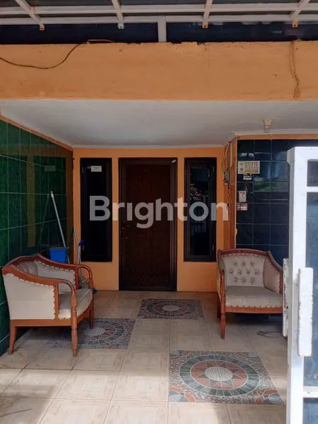 image RUMAH 2 LANTAI SIAP HUNI, ADA GUDANG DI  LANTAI ATAS DAERAH KOJA, JAKARTA UTARA (4)