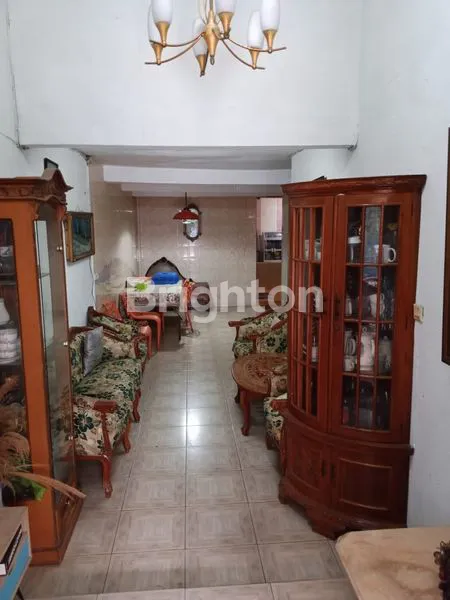 image RUMAH 2 LANTAI SIAP HUNI, ADA GUDANG DI  LANTAI ATAS DAERAH KOJA, JAKARTA UTARA (2)