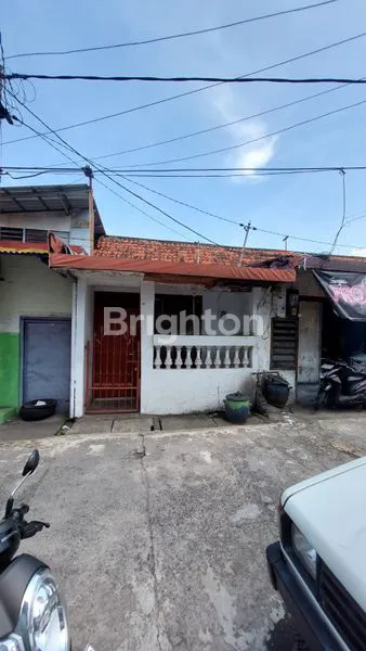 image RUMAH 2 LANTAI DI JALAN DONOKERTO SURABAYA DEKAT KAPASAN KENJERAN (1)