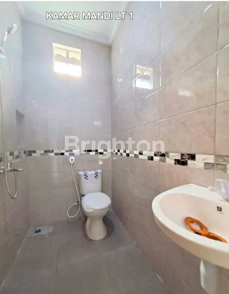 image RUMAH SIAP HUNI 3 LANTAI 4KM 61M² DI PADEMANGAN JAKARTA UTARA (3)