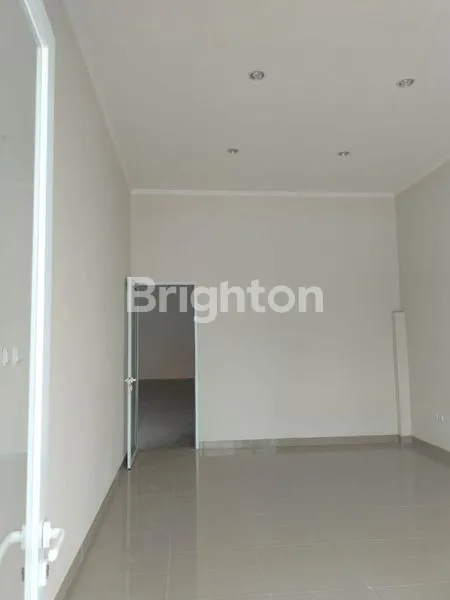 image GUDANG MULTIGUNA 3 BISNIS CENTER KARAWANG (4)