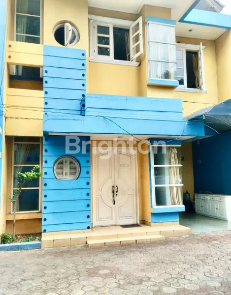 image RUMAH MEWAH 1 RUMAH UTAMA PLUS KOLAM RENANG + 4 RUMAH 2LANTAI TANAH KUSIR JAKARTA SELATAN  (4)