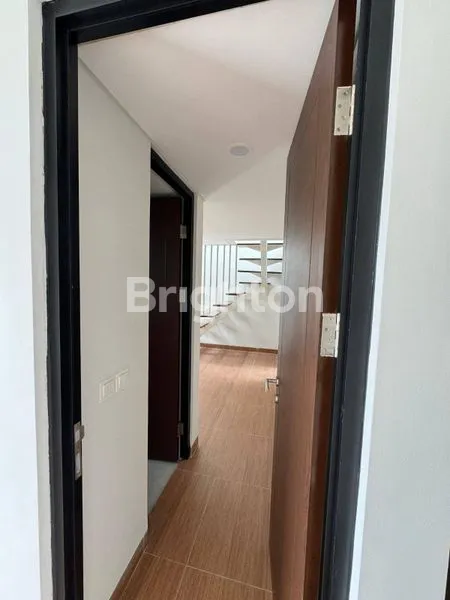 image RUMAH PRIMARY 3 LANTAI LT=91 LB=121 CLUSTER KOTA WISATA CIBUBUR (6)