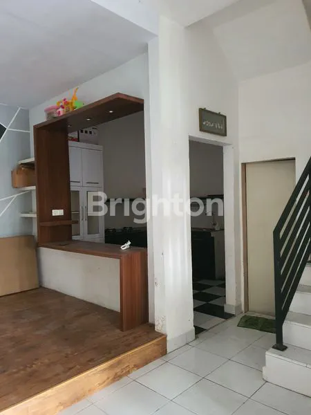 image TOWNHOUSE DI KOMPLEK CITY SUITES, MEDAN (7)