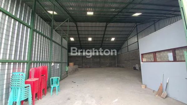image GUDANG STRATEGIS LT 700 M², LOKASI PERDAGANGAN (3)