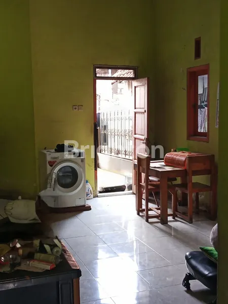 image DIJUAL RUMAH, KOMERSIAL AREA, LOKASI 0 METER JL. RAYA TANDES-KANDANGAN- BENOWO, SANGAT STRATEGIS (4)