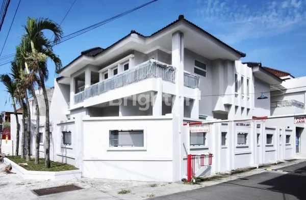 image RUMAH MEWAH 7 KT DI BANYUANYAR SOLO, SIAP HUNI (1)