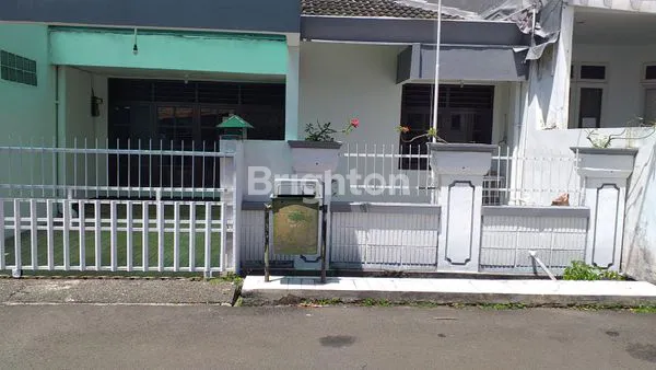 image RUMAH BERSIH DAN NYAMAN DI TAMAN ARIES JAKARTA BARAT  (3)