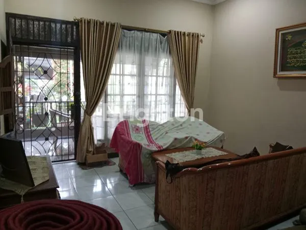 image RUMAH + KOS STRATEGIS DEKAT KAMPUS UHAMKA CIRACAS — LT 300 M² • SHM • | POTENSI PASIF INCOME (6)