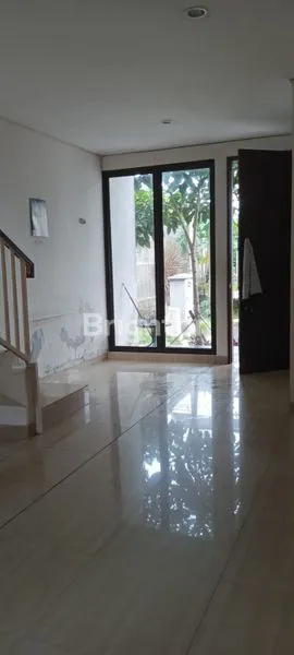 image DISEWAKAN RUMAH SIAP HUNI (2)