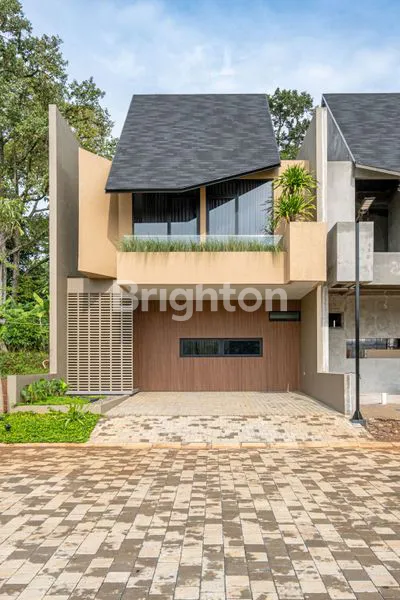 image RUMAH BARU DUA LANTAI MODERN TROPIS DI MIJEN SAMPING CITRALAND BSB CITY (1)