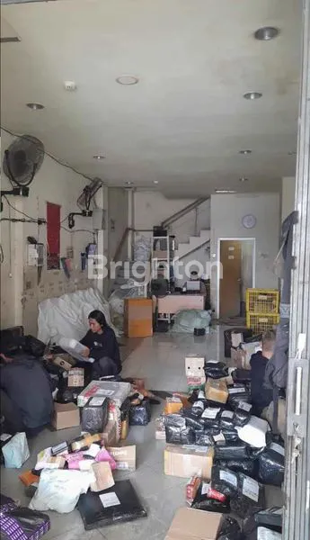 image RUKO 3 LANTAI LOKASI STRATEGIS JALAN CIPUTAT RAYA – KEBAYORAN LAMA, JAKARTA SELATAN (2)