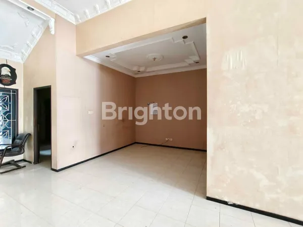 image  RUMAH RAYAN REGENCY DEKAT GRAHA FAMILI, DEKAT PAKUWON MALL, DEKAT MCD (3)