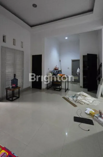 image DIJUAL RUMAH MEWAH DI SEKUNTUM RAYA (6)