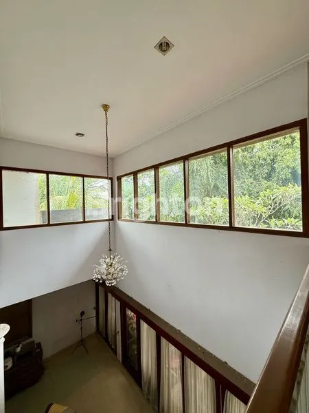 image RUMAH STRATEGIS DEKAT STASIUN MRT FATMAWATI DAN CIKAL SCHOOL LEBAK BULUS JAKARTA SELATAN (4)