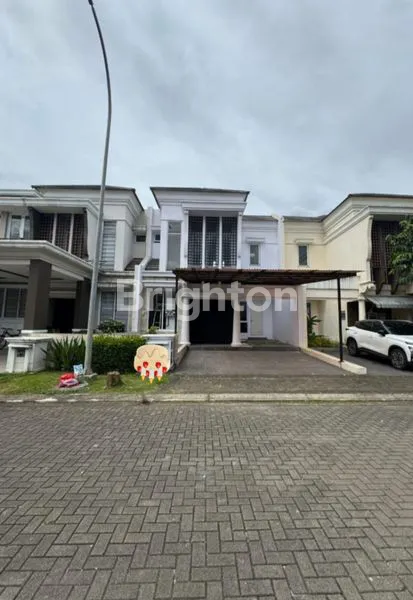 image RUMAH SHEFFIELD  GREENWICH BSD CITY TANGERANG  (1)