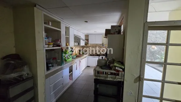 image RUMAH BESAR SEMI FURNISHED DI JANTUNG KOPO PERMAI MARGAHAYU - SIAP HUNI (4)