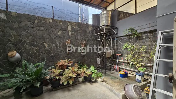 image RUMAH BESAR SEMI FURNISHED DI JANTUNG KOPO PERMAI MARGAHAYU - SIAP HUNI (8)